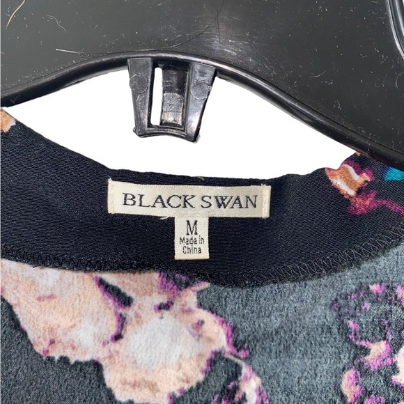 Black Swan Long Sleeve Spring Top - Picture 4 of 4